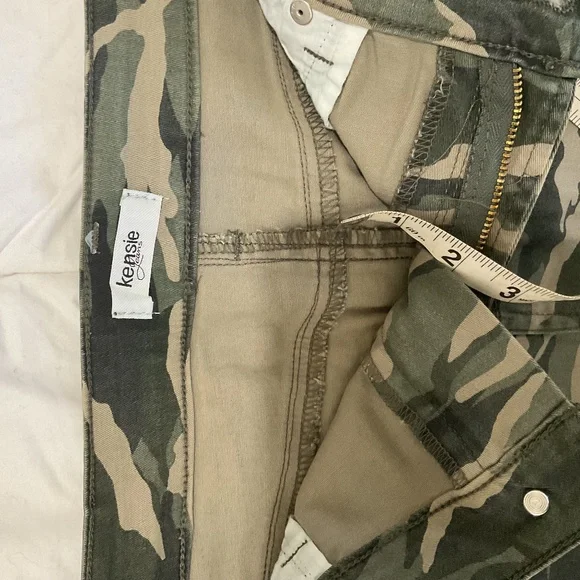 Kensie army mini skirt medium - Picture 1 of 3